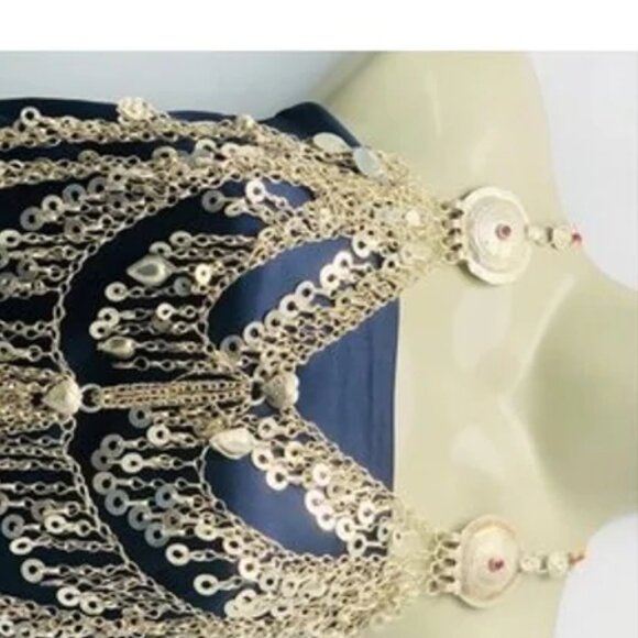 Tribal Bib Necklace With Dangling Tassels and Big Pendant - Picture 2 of 9